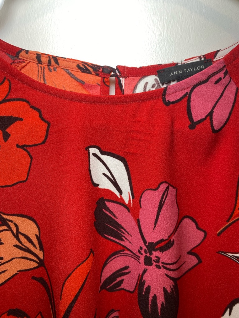 Ann Taylor Red Floral Long-Sleeve Blouse - Picture 6 of 6